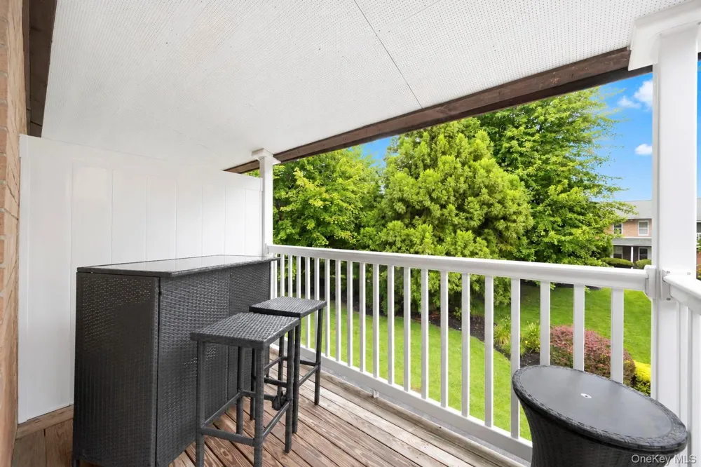 194 Artist Lake Drive #194 Middle Island, NY 11953