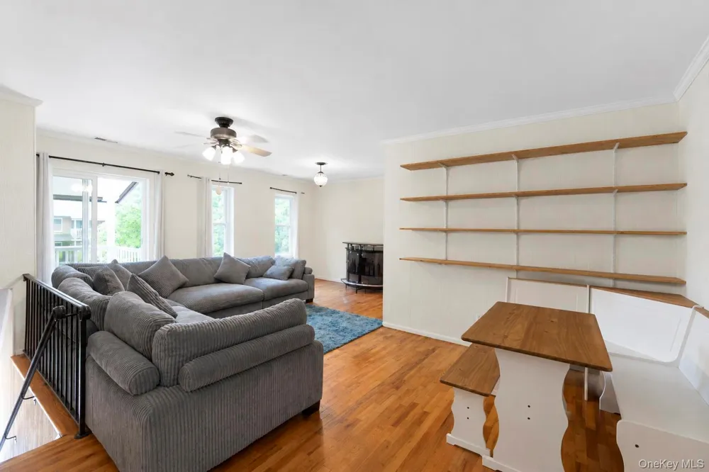 194 Artist Lake Drive #194 Middle Island, NY 11953