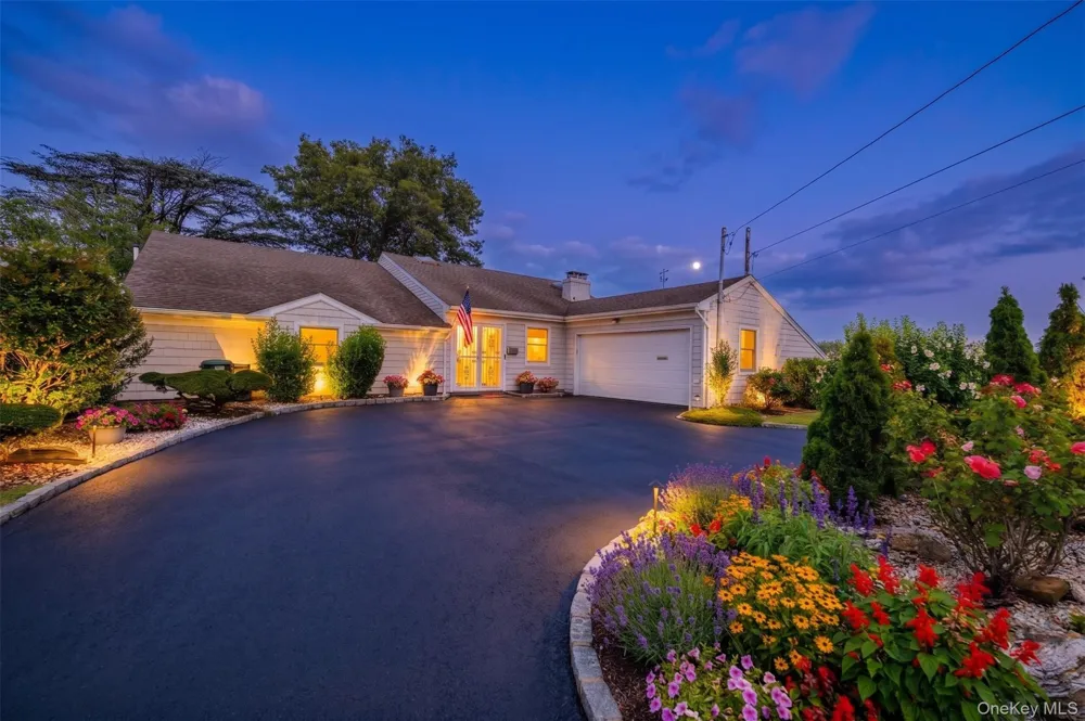 163 Mott Street Oceanside, NY 11572