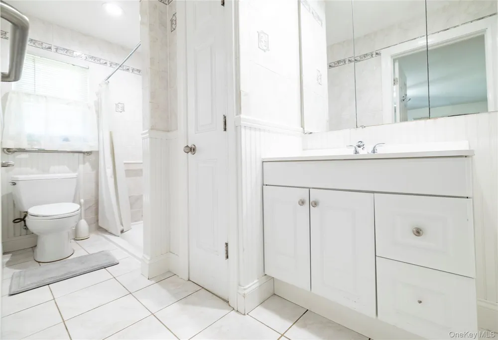 163 Mott Street Oceanside, NY 11572