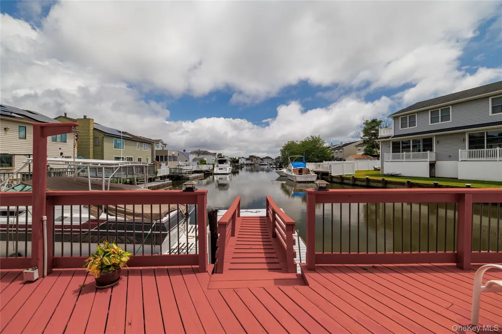 163 Mott Street Oceanside, NY 11572