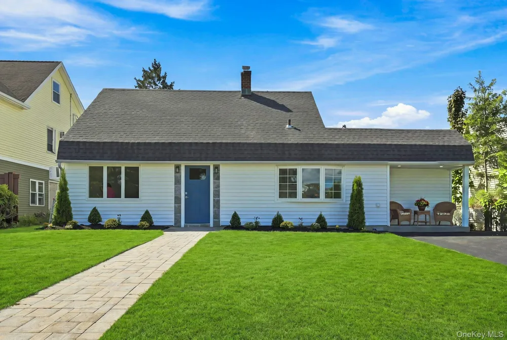 26 Birch Lane Levittown, NY 11756