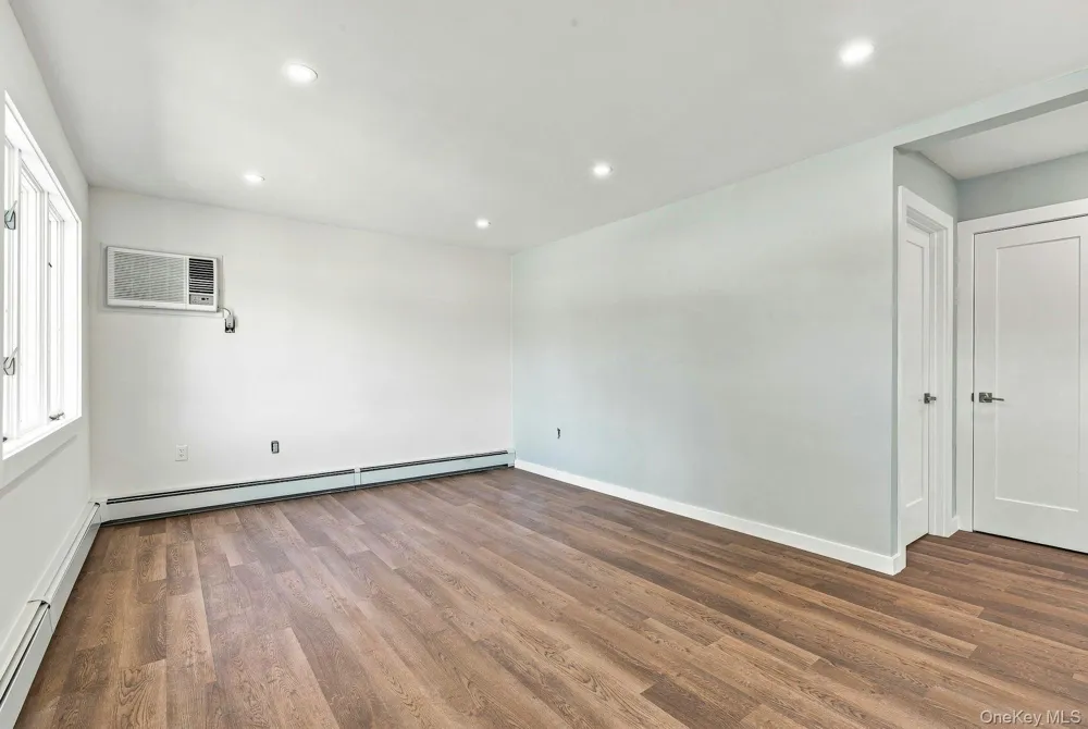 26 Birch Lane Levittown, NY 11756