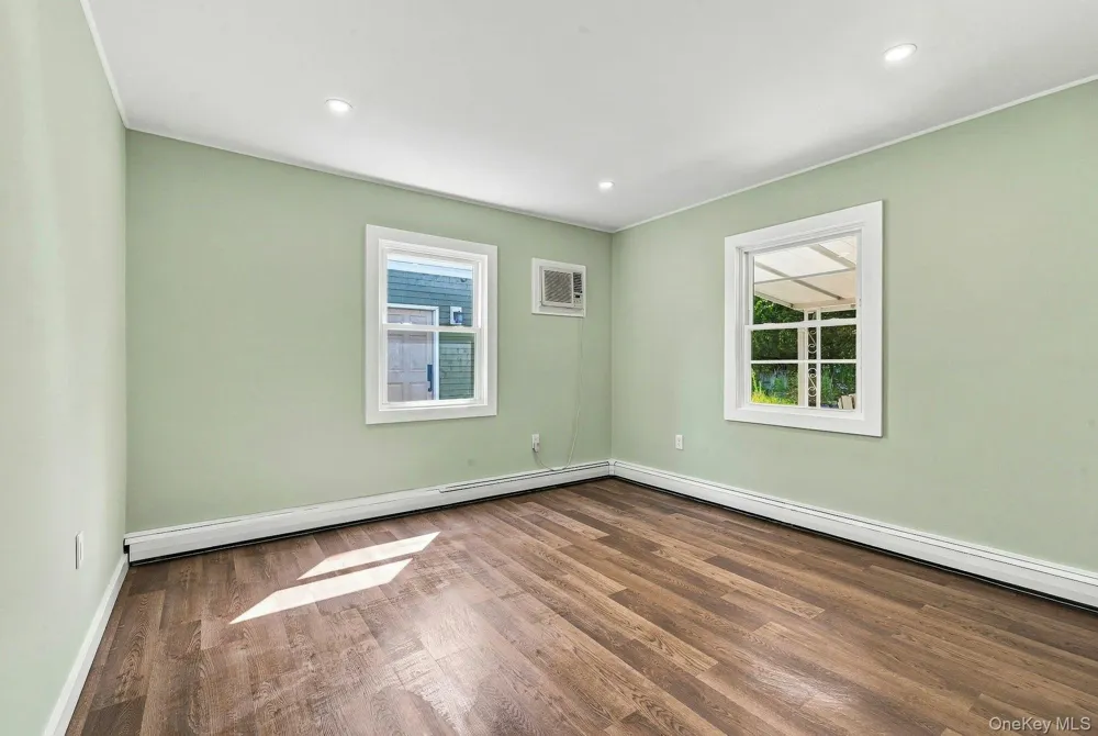 26 Birch Lane Levittown, NY 11756