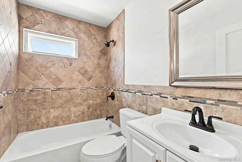 26 Birch Lane Levittown, NY 11756