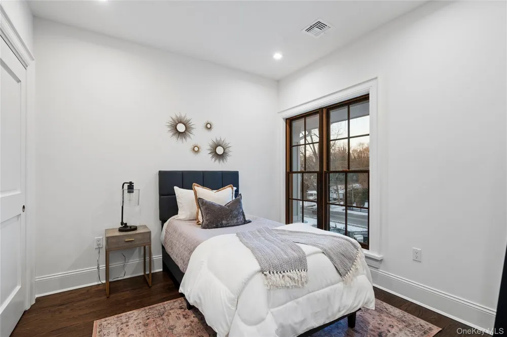 133 Spring Road #1 Huntington, NY 11743