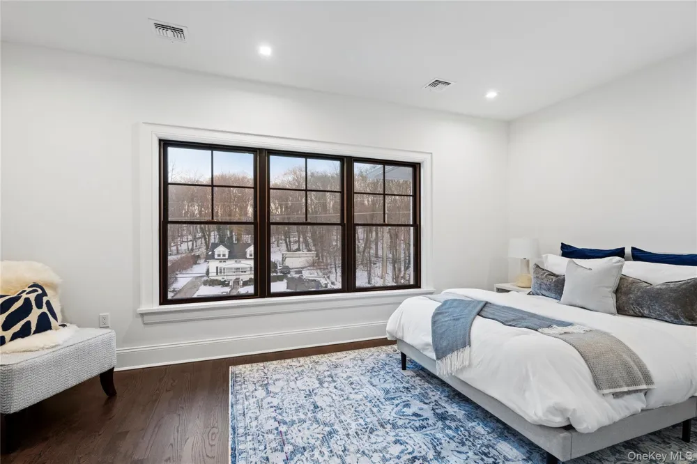 133 Spring Road #1 Huntington, NY 11743