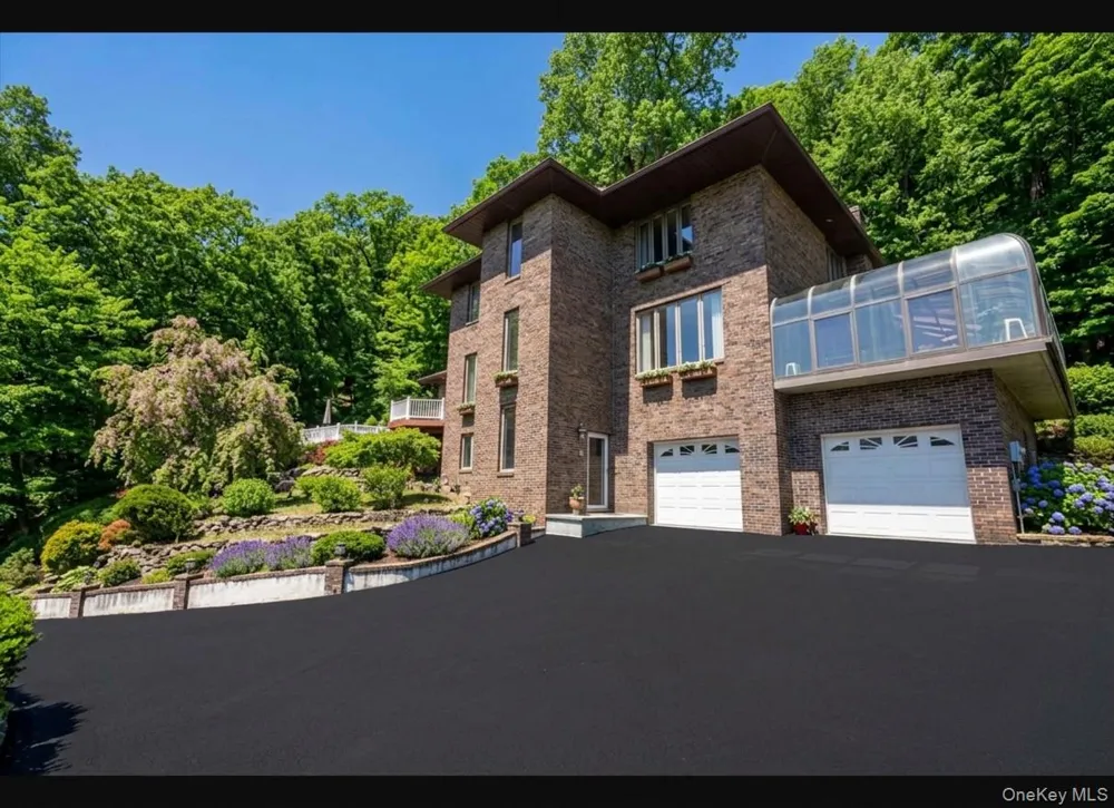 908 Route 9W Nyack, NY 10960