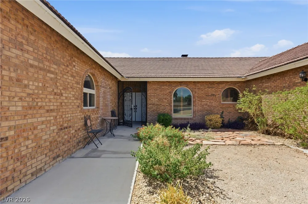 8385 W La Madre Way Las Vegas, NV 89149