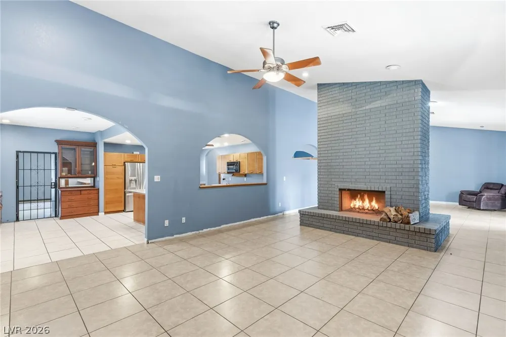 8385 W La Madre Way Las Vegas, NV 89149