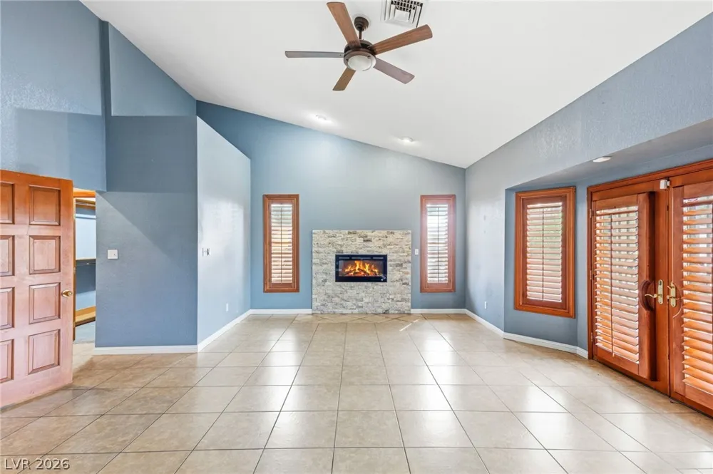 8385 W La Madre Way Las Vegas, NV 89149