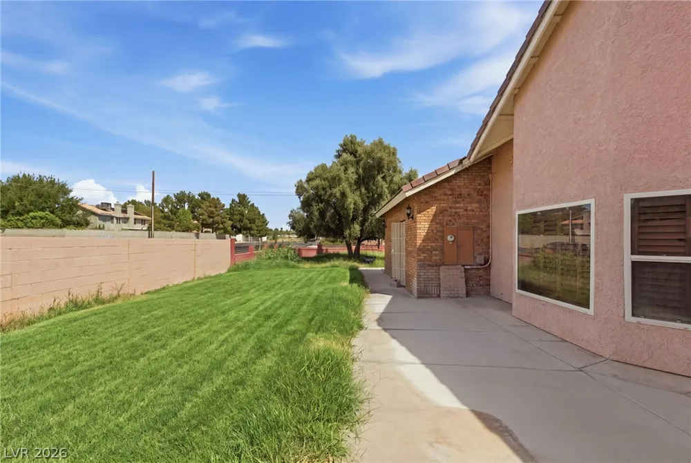 8385 W La Madre Way Las Vegas, NV 89149