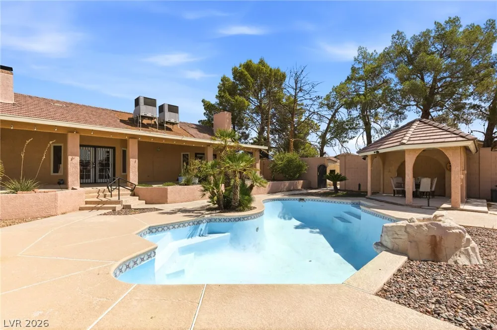 8385 W La Madre Way Las Vegas, NV 89149
