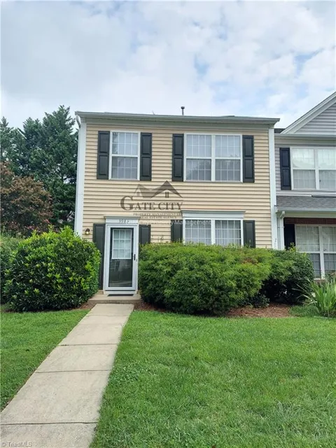 3983 Elizabeth Glen Way