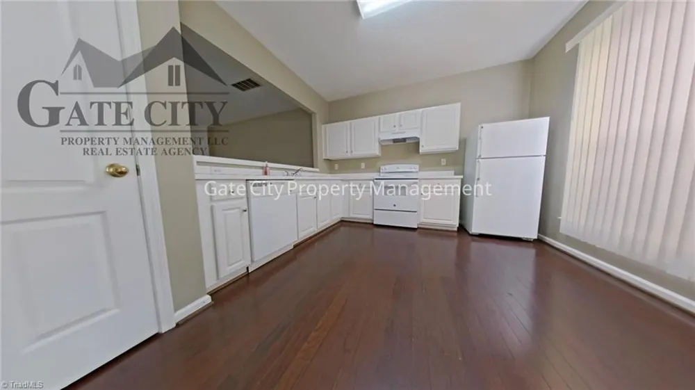 3983 Elizabeth Glen Way Jamestown, NC 27282