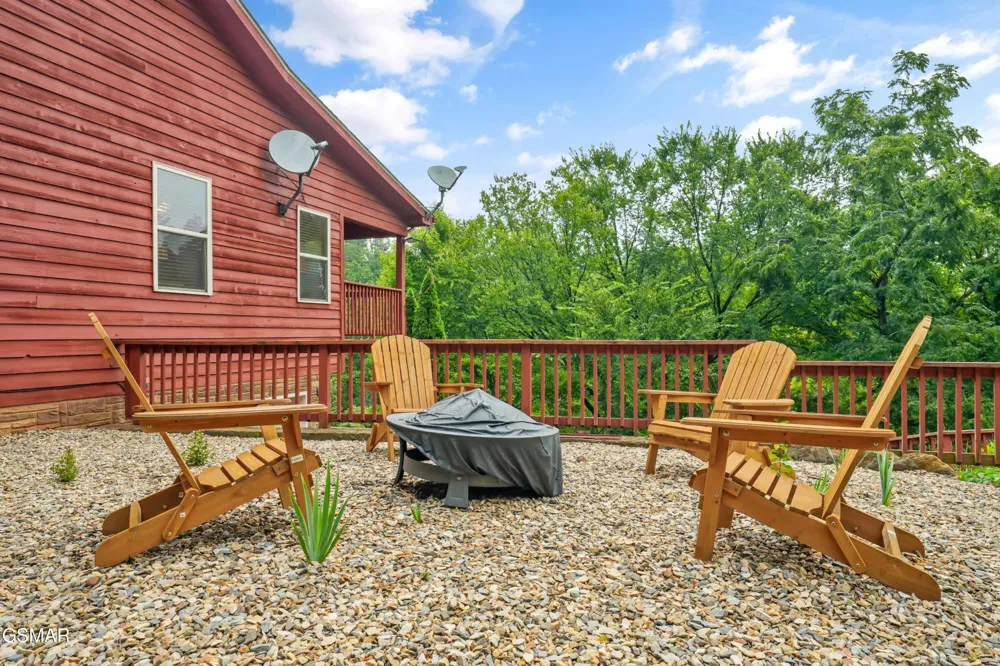 1029 Shadow Ridge Drive Sevierville, TN 37862