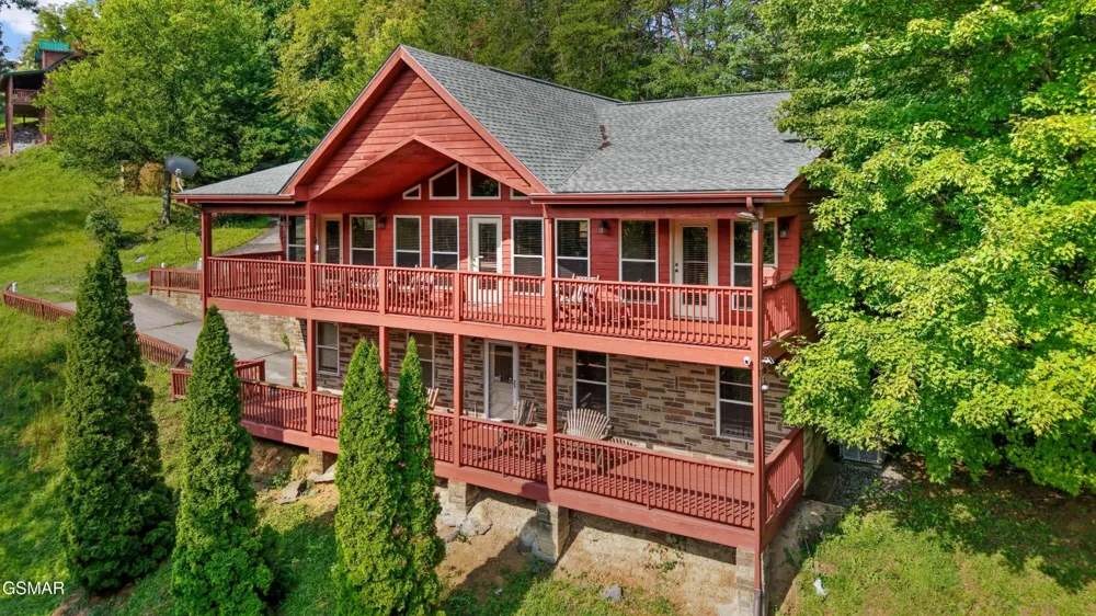 1029 Shadow Ridge Drive Sevierville, TN 37862