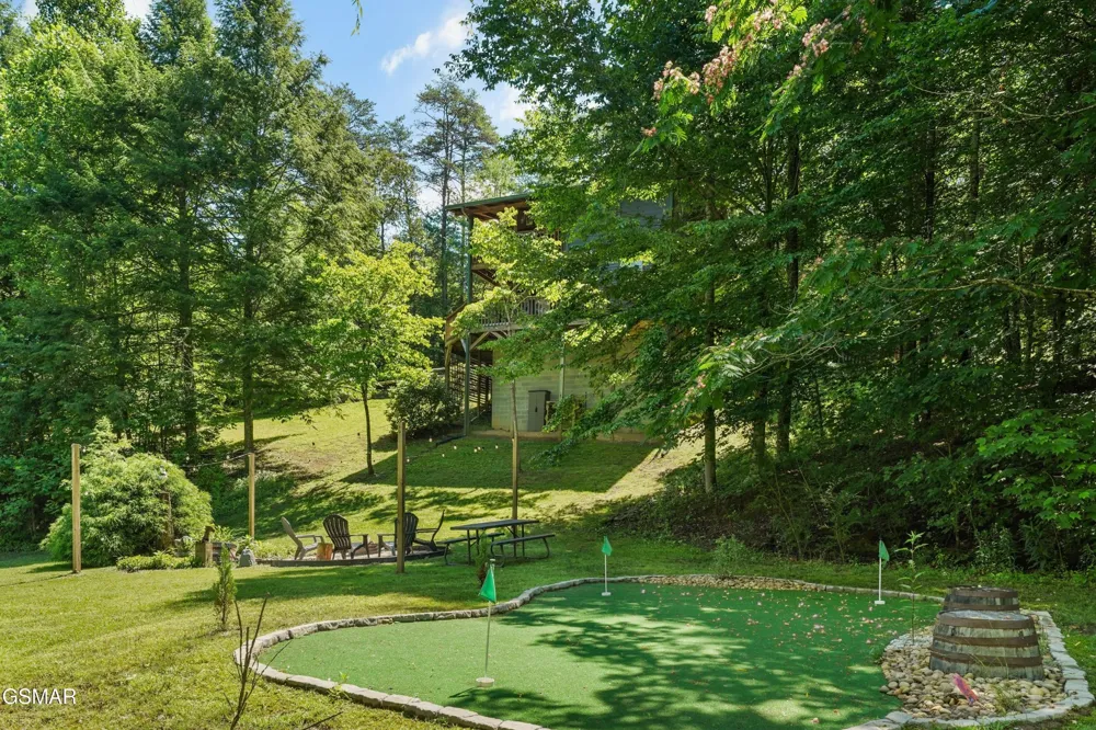 3520 Noel Hill Way Sevierville, TN 37876
