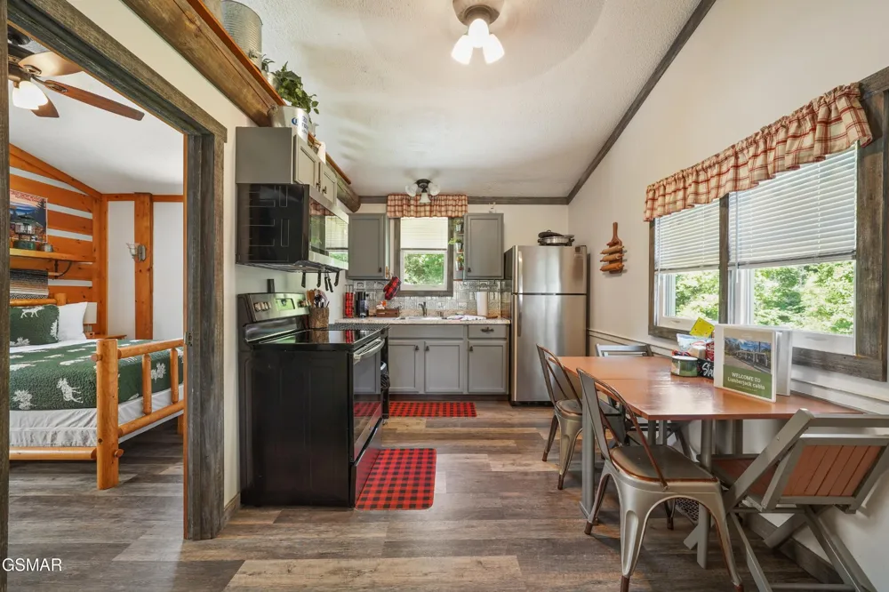 3520 Noel Hill Way Sevierville, TN 37876