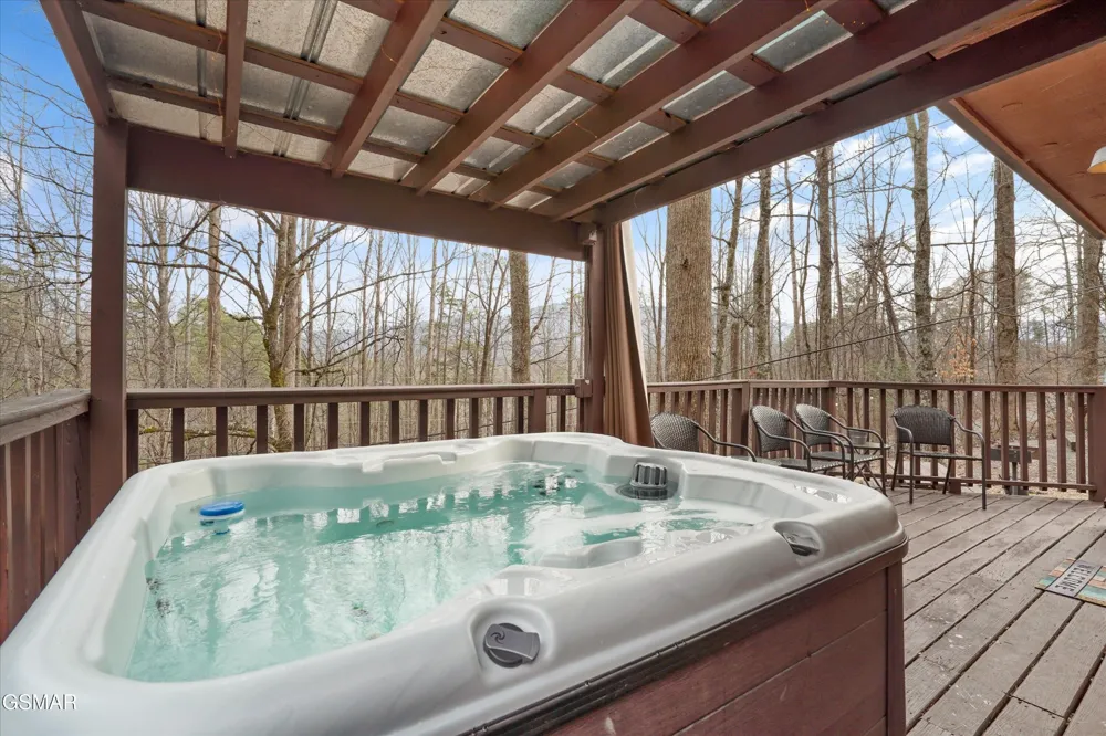 1103 Villa Lane Gatlinburg, TN 37738
