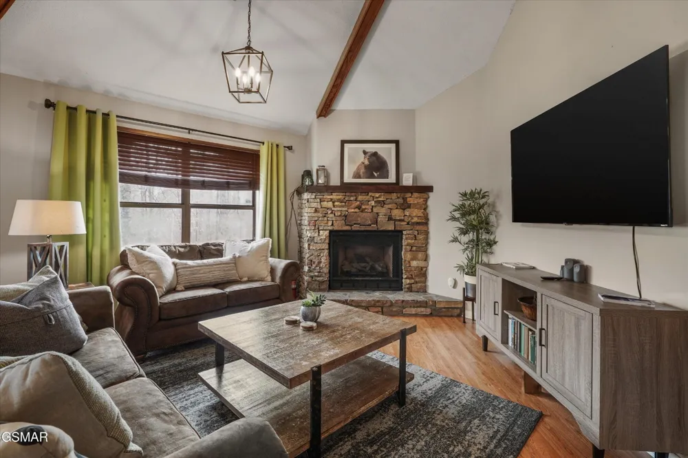 1103 Villa Lane Gatlinburg, TN 37738