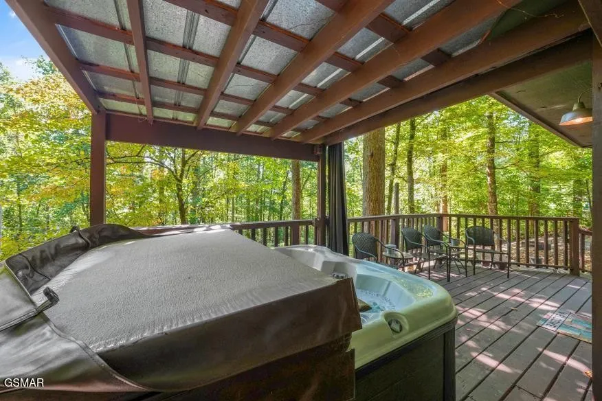 1103 Villa Lane Gatlinburg, TN 37738