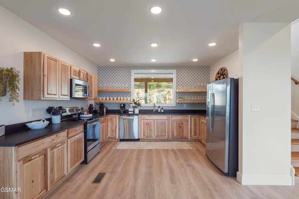 875 Shell Mountain Road Sevierville, TN 37876