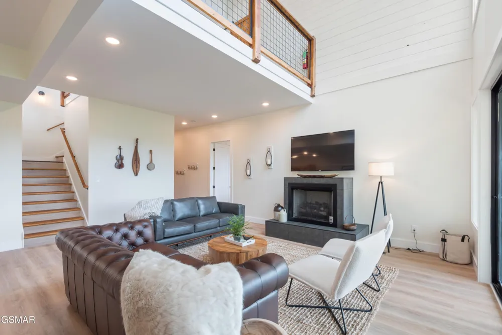 875 Shell Mountain Road Sevierville, TN 37876