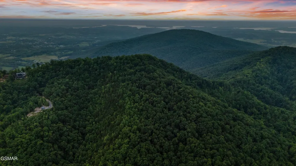 5 Shell Mountain Road Sevierville, TN 37876