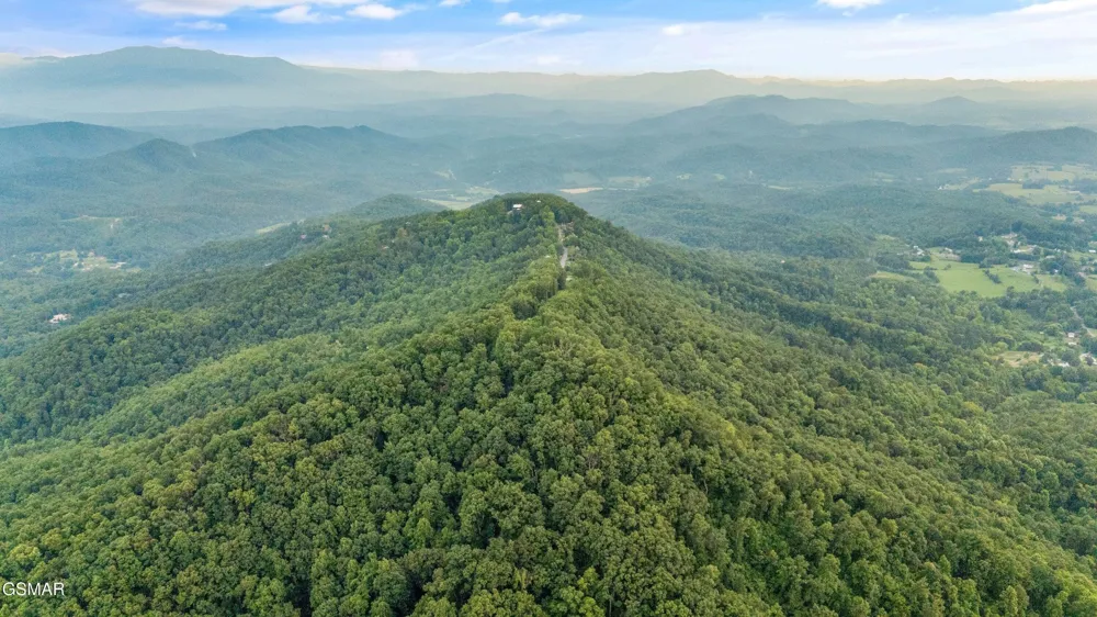 5 Shell Mountain Road Sevierville, TN 37876