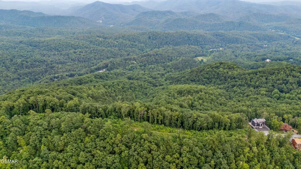 5 Shell Mountain Road Sevierville, TN 37876