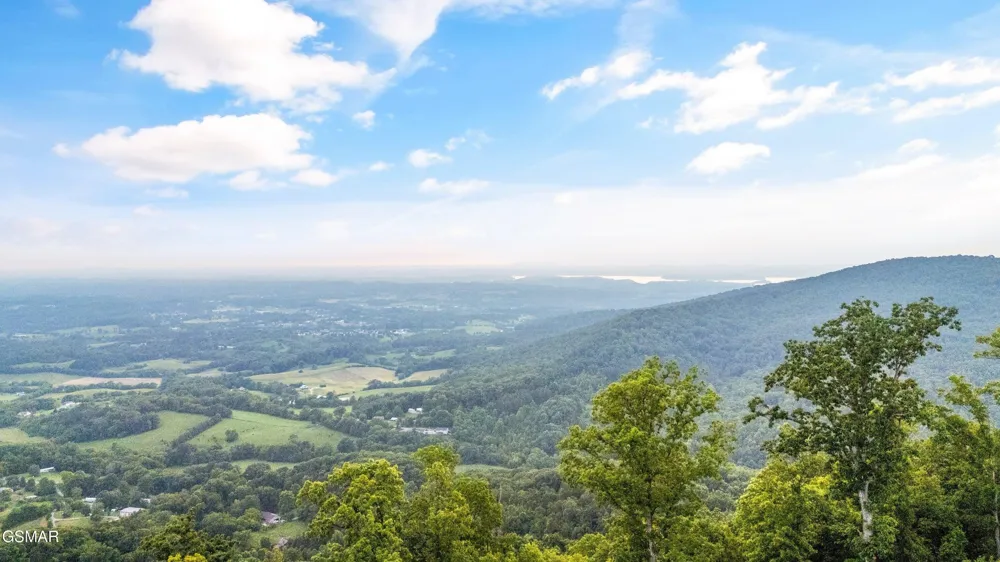 5 Shell Mountain Road Sevierville, TN 37876