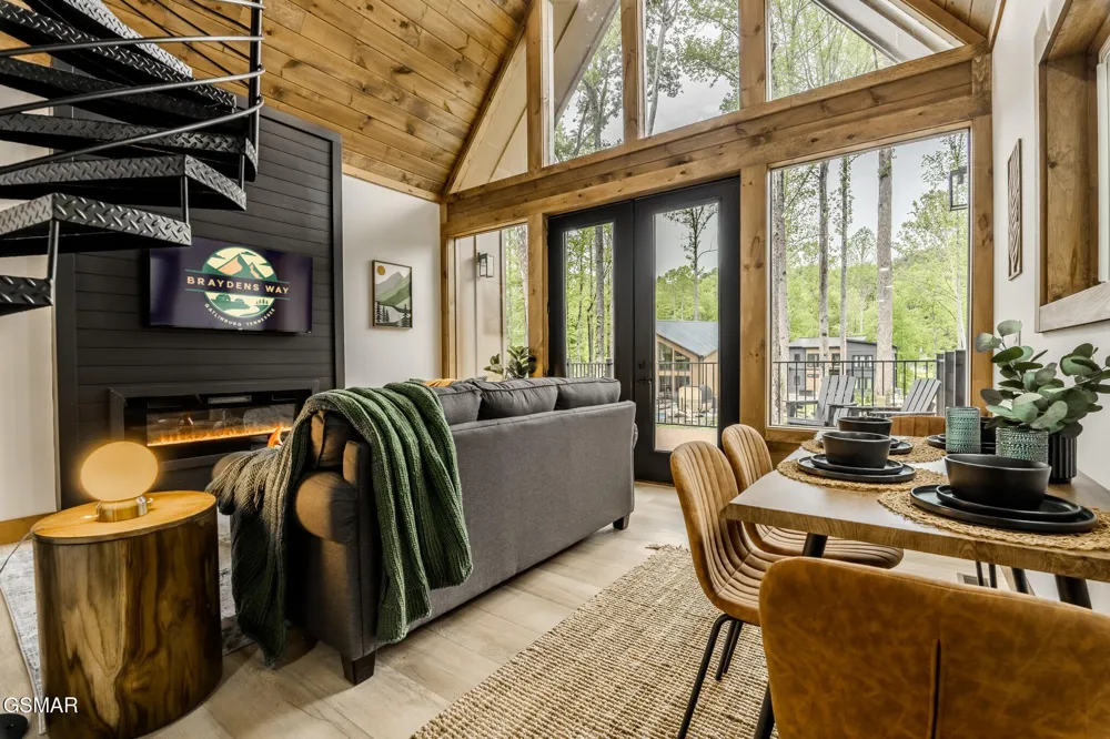 210 Braydens Way Gatlinburg, TN 37738