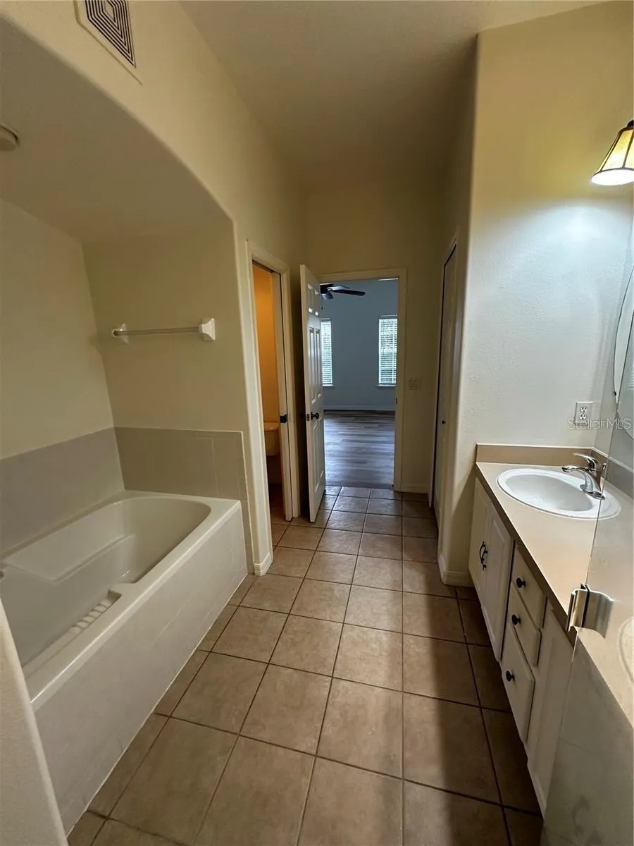 1350 CHATFIELD PLACE Orlando, FL 32814