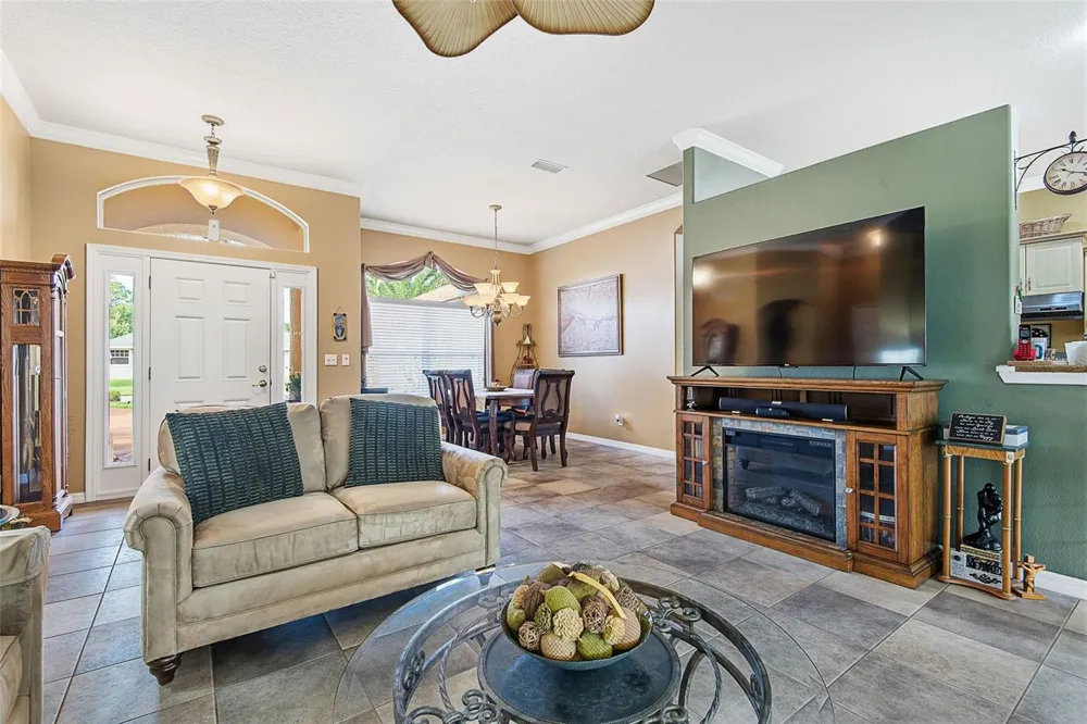 1 KALENDAR COURT Palm Coast, FL 32164