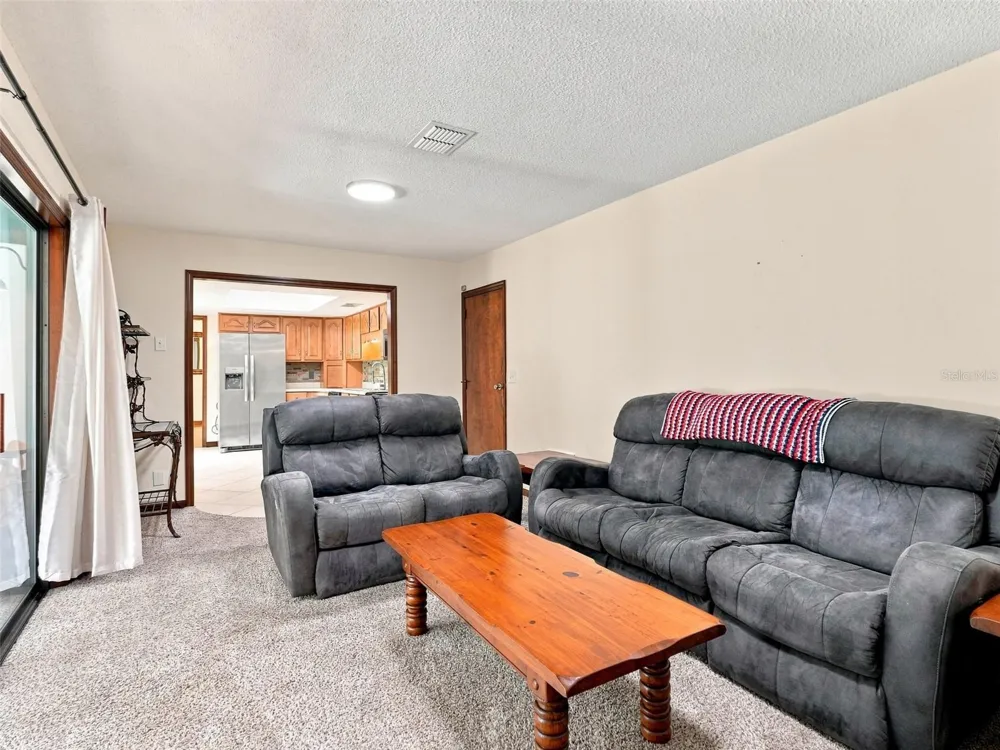 1139 DESMOND AVENUE Spring Hill, FL 34608