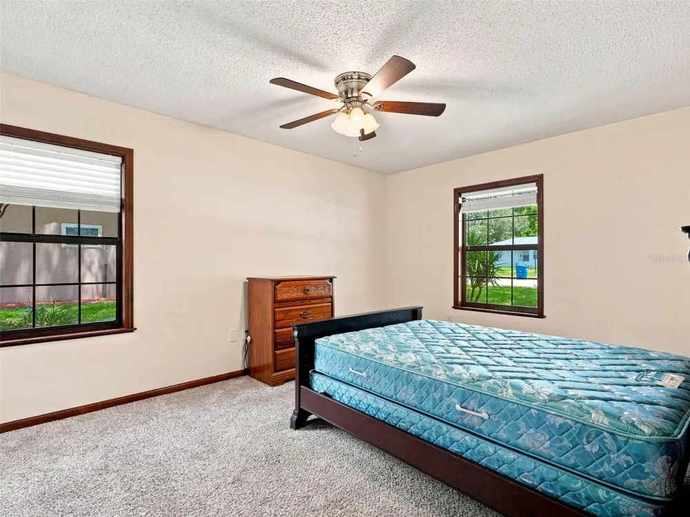 1139 DESMOND AVENUE Spring Hill, FL 34608