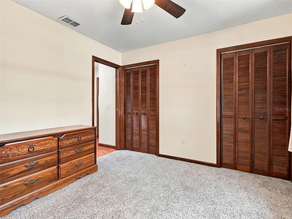 1139 DESMOND AVENUE Spring Hill, FL 34608