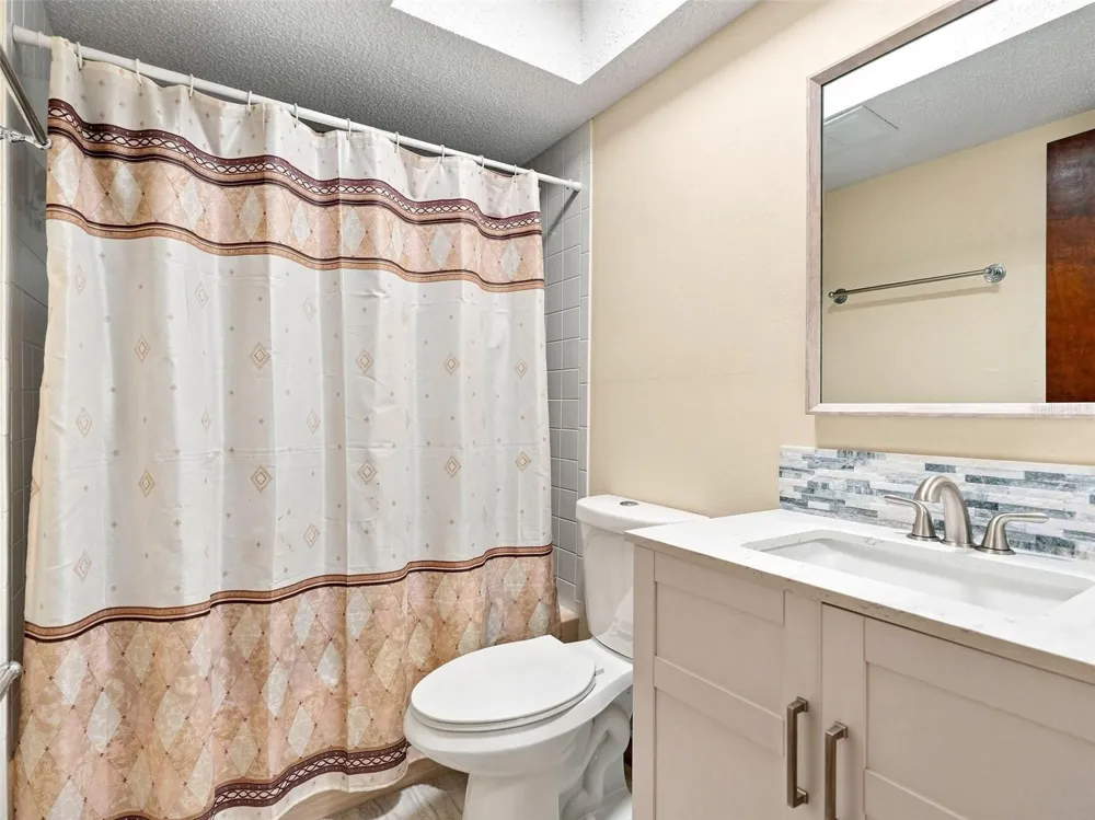 1139 DESMOND AVENUE Spring Hill, FL 34608