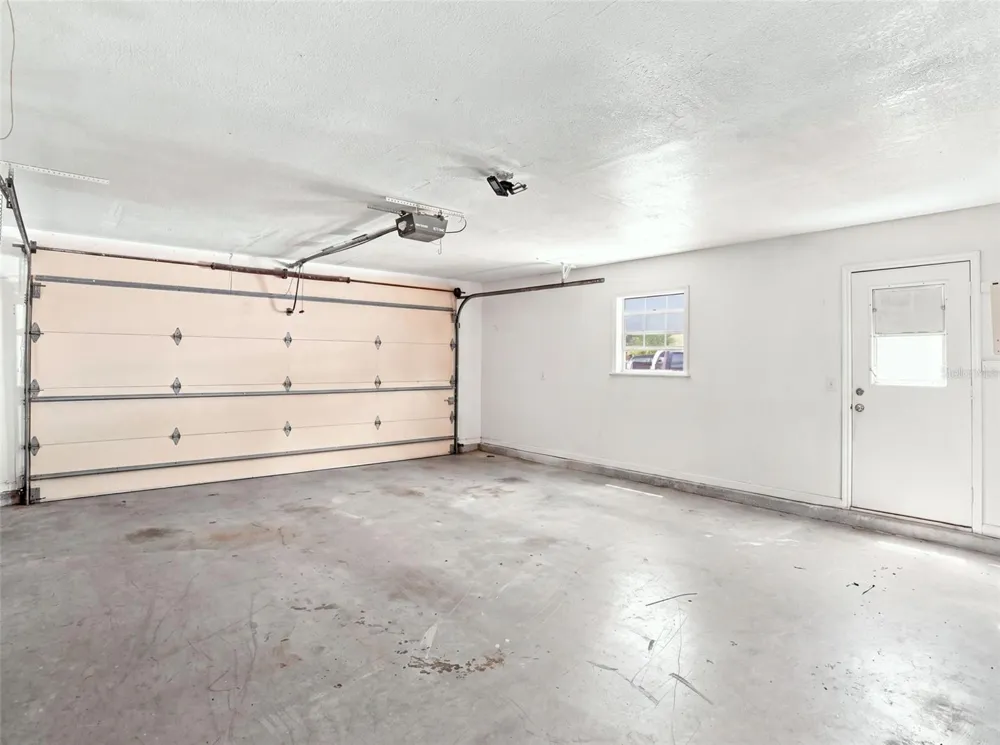 1139 DESMOND AVENUE Spring Hill, FL 34608