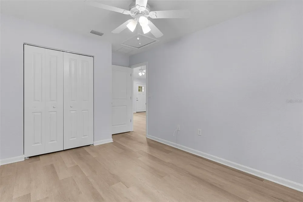 77 FISHER RUN TERRACE Ocklawaha, FL 32179