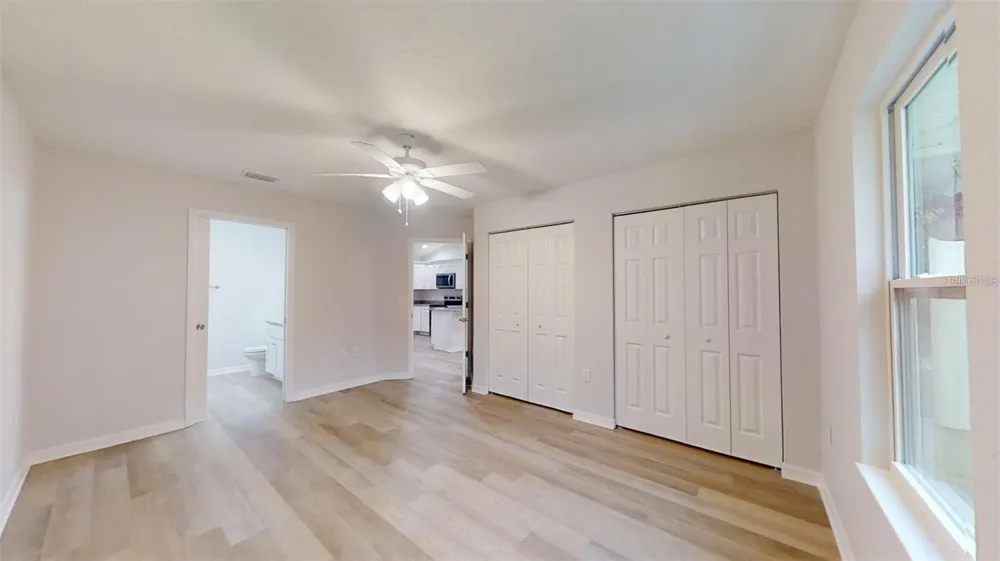 77 FISHER RUN TERRACE Ocklawaha, FL 32179
