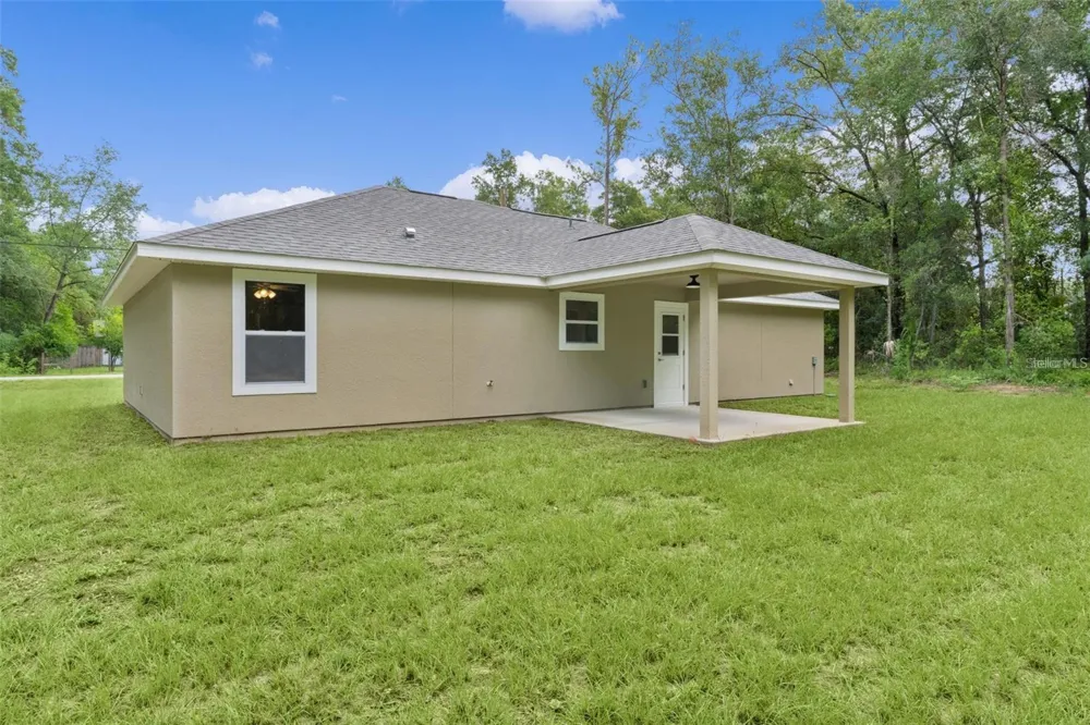 77 FISHER RUN TERRACE Ocklawaha, FL 32179