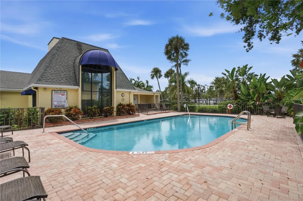 3001 58TH AVENUE S #609 St Petersburg, FL 33712