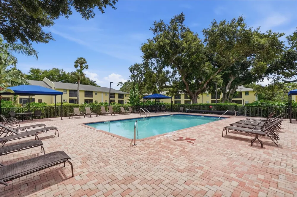 3001 58TH AVENUE S #609 St Petersburg, FL 33712