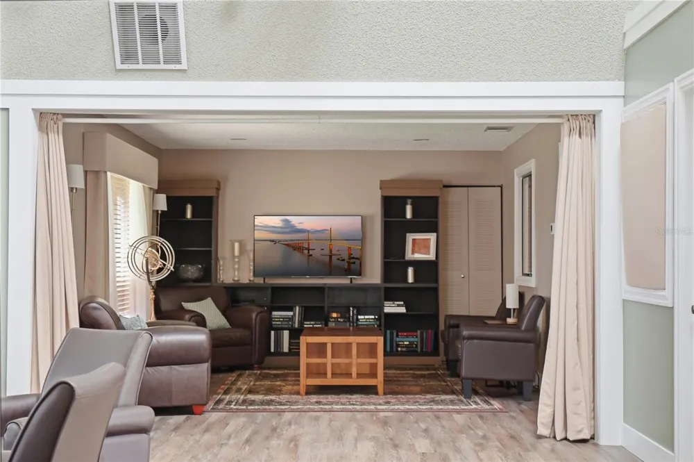3001 58TH AVENUE S #609 St Petersburg, FL 33712