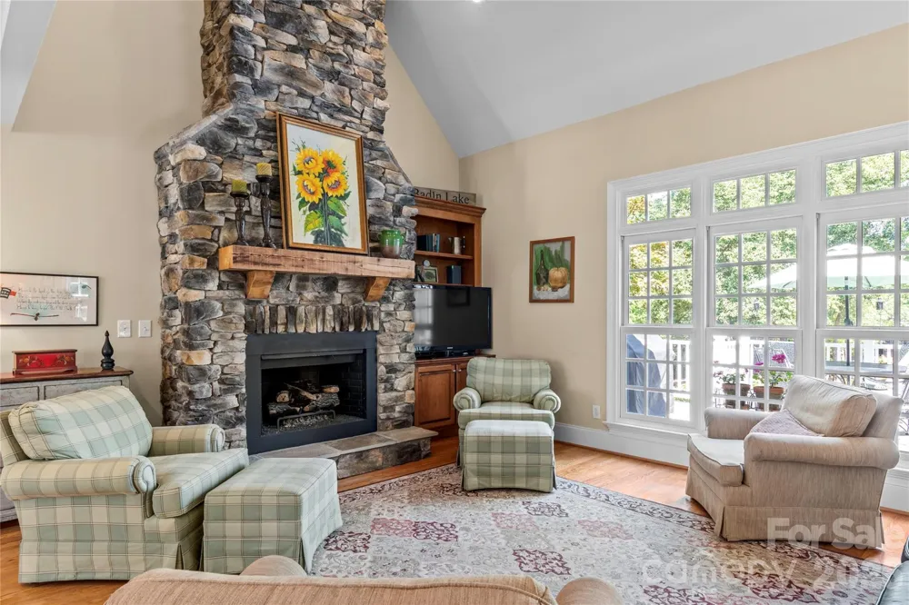 203 Allenton Ferry Drive New London, NC 28127