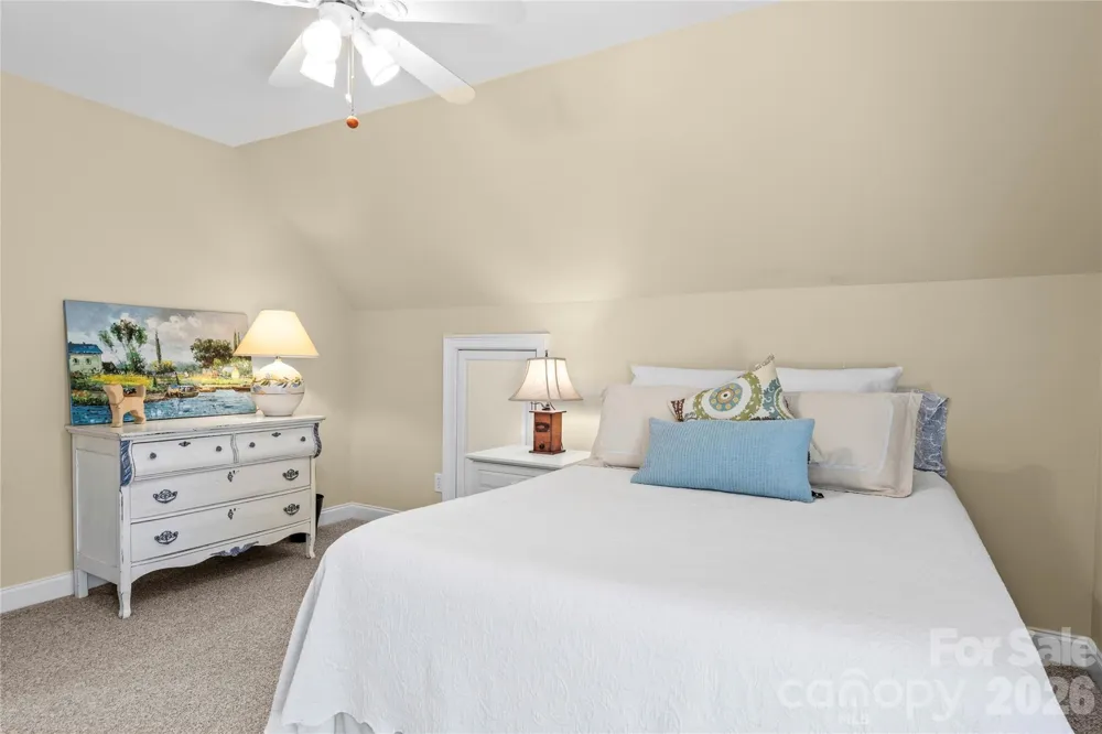 203 Allenton Ferry Drive New London, NC 28127