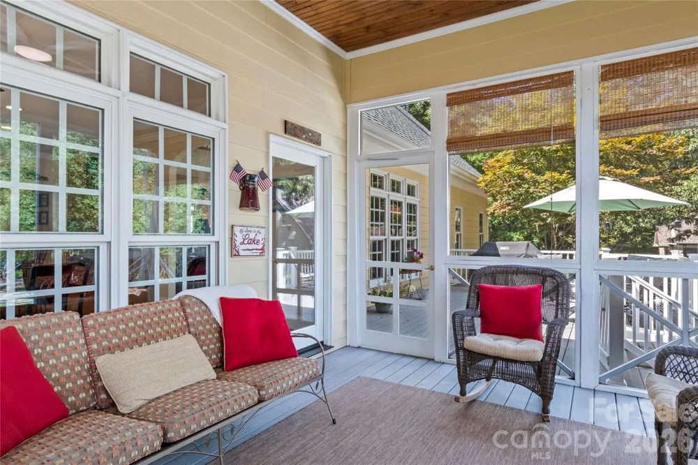 203 Allenton Ferry Drive New London, NC 28127