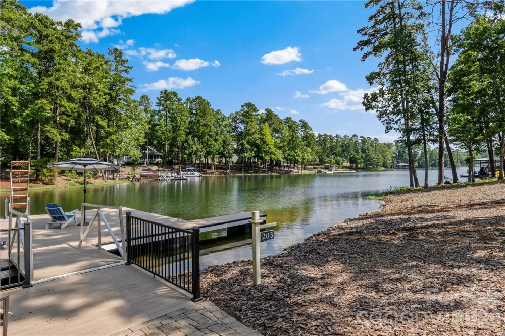 203 Allenton Ferry Drive New London, NC 28127